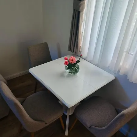 Matija Airport Apartman *