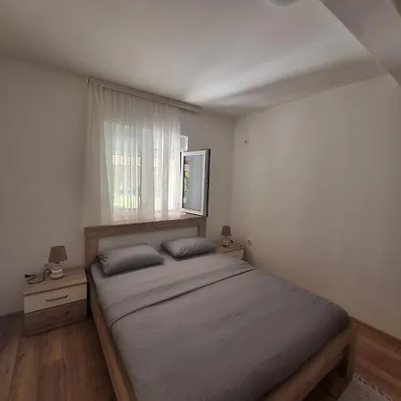 Matija Airport Apartment Podgorica