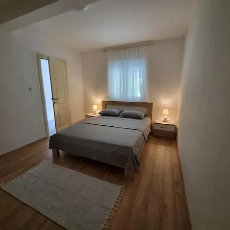 Apartament Matija Airport *